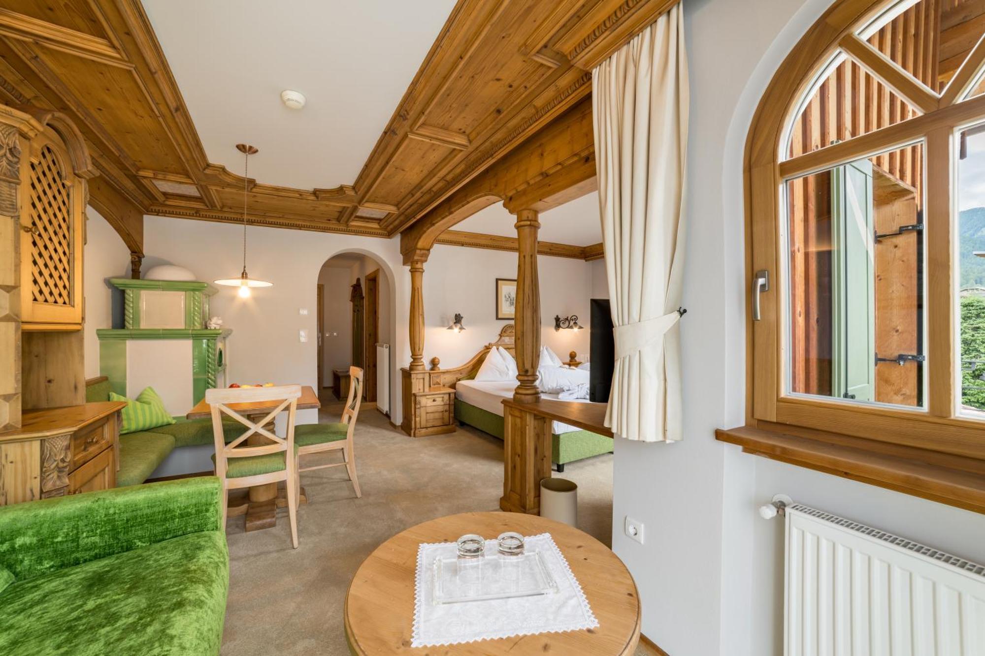 Olang Mirabell Dolomites Hotel - Luxury Ayurveda & Spa מראה חיצוני תמונה