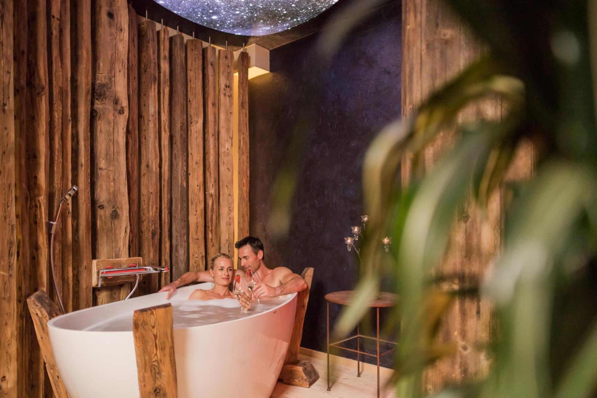 Olang Mirabell Dolomites Hotel - Luxury Ayurveda & Spa מראה חיצוני תמונה