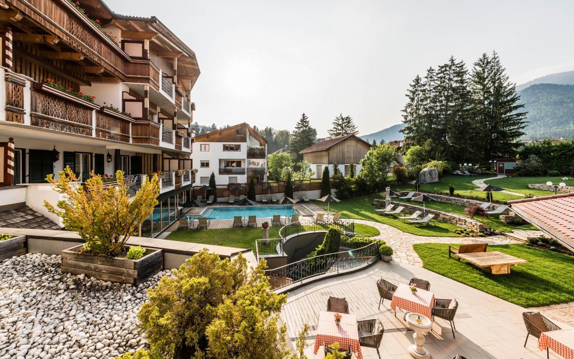 Olang Mirabell Dolomites Hotel - Luxury Ayurveda & Spa מראה חיצוני תמונה